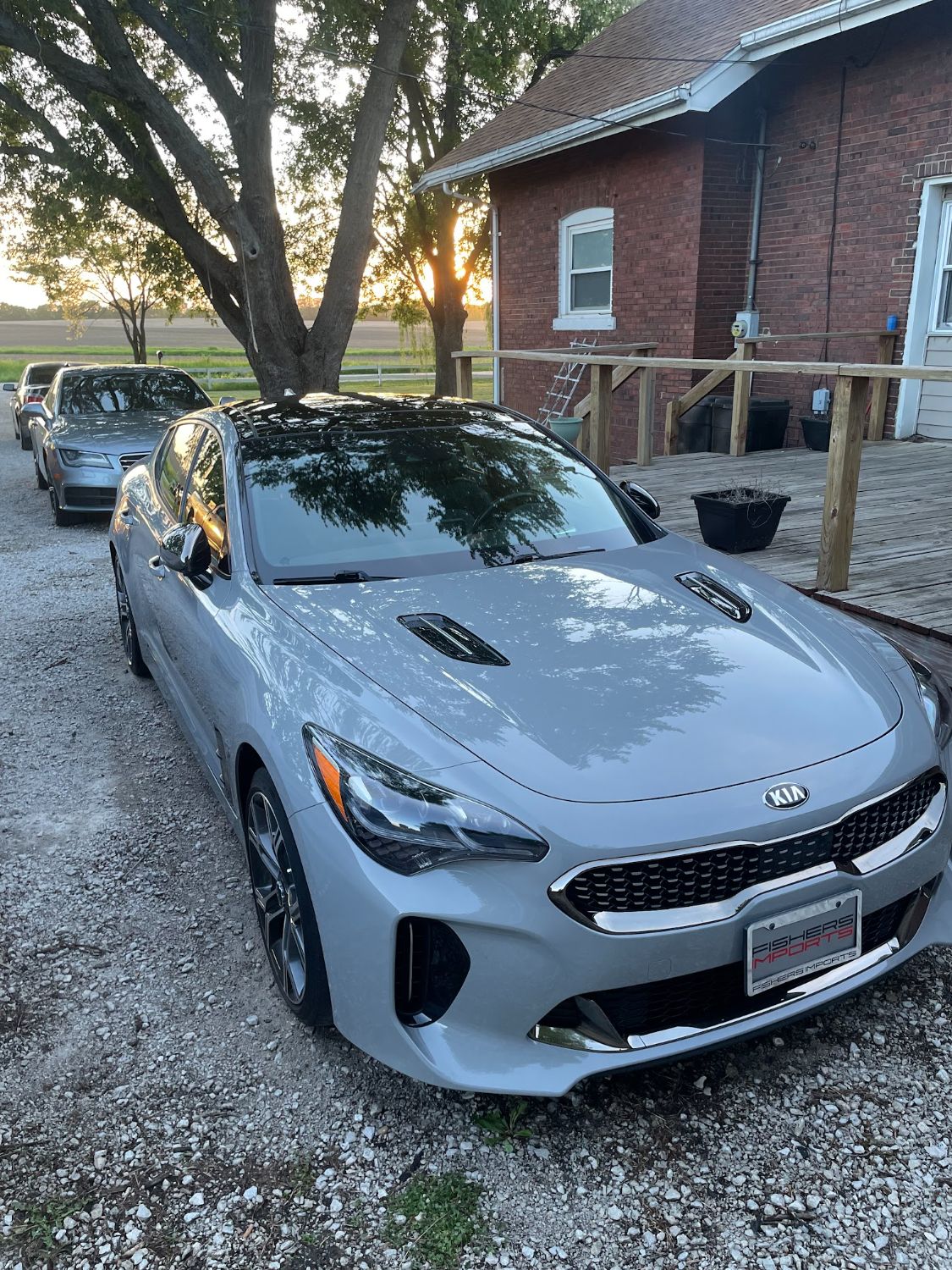 Clean car exterior after professional mobile detailing in Champaign IL